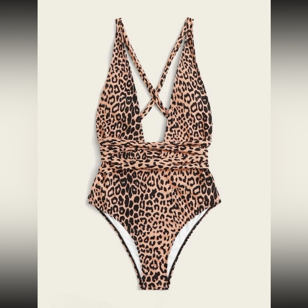 Leopard print Criss Cross Swimsuit